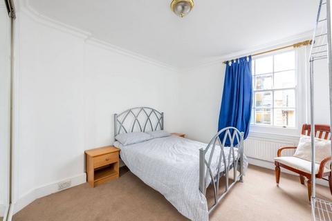 2 bedroom flat to rent, Gladstone Court, Westminster, London, SW1P