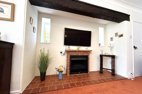 12 Chartwell Drive, Sutton Coldfield, B74 4NT