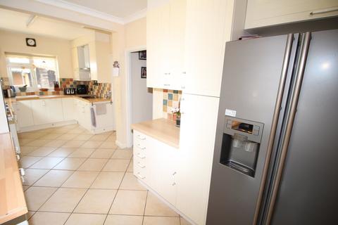 15 Chalmers Road, Ashford, TW15 1DT