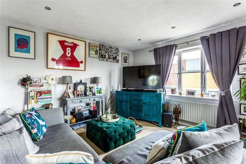 2 bedroom apartment for sale, Wanmer Court, Birkheads Road, Reigate, Surrey, RH2