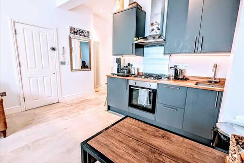 1 bedroom apartment to rent, Mansell Road, London, London