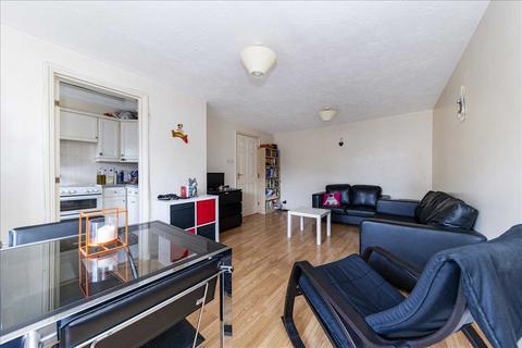 2 bedroom apartment to rent, Selhurst Close, Parkside, Southfields / Parkside