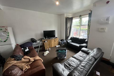 4 bedroom terraced house to rent, Richmond Avenue, Leeds, West Yorkshire, LS6