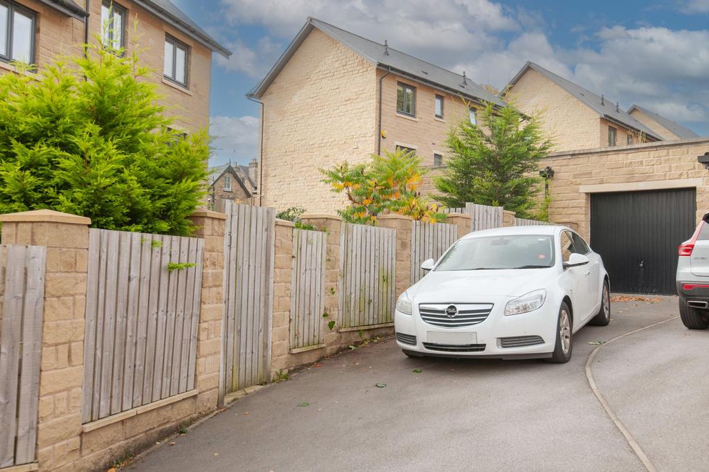 Parking   Driveway