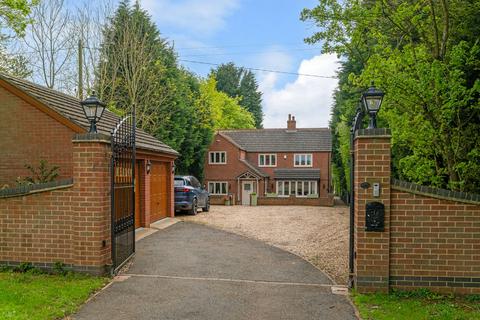 5 bedroom detached house for sale, Austrey Lane Newton Regis Tamworth, Staffordshire, B79 0NR