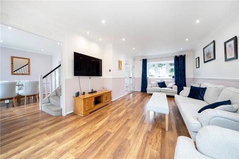 3 bedroom detached house for sale, Vivian Close, Watford, Hertfordshire