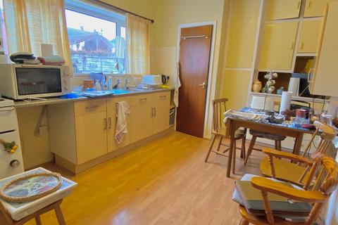 3 bedroom end of terrace house for sale, Chickerell Road, Weymouth