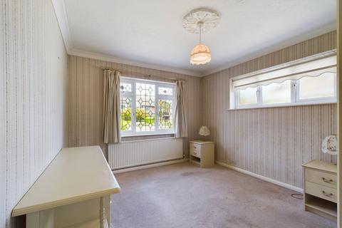 55 Burses Way, Hutton, Brentwood, CM13 2PS