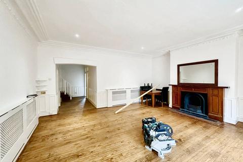 2 bedroom flat to rent, The Cloisters, Sunderland SR2