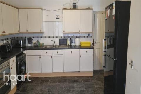 1 bedroom in a house share to rent, Howard Street, Reading, RG1 7XS