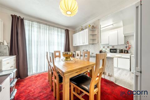 3 bedroom terraced house for sale, Watford Way, London NW4