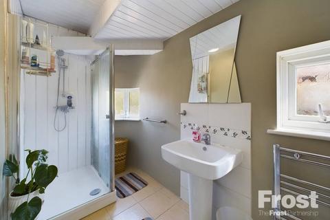 286 Staines Road, Feltham, TW14 9HG