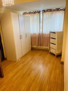 House share to rent, St Clement Close, Cowley