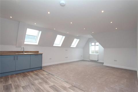 3 bedroom penthouse to rent, Lymington Road, Highcliffe, Christchurch, Dorset, BH23