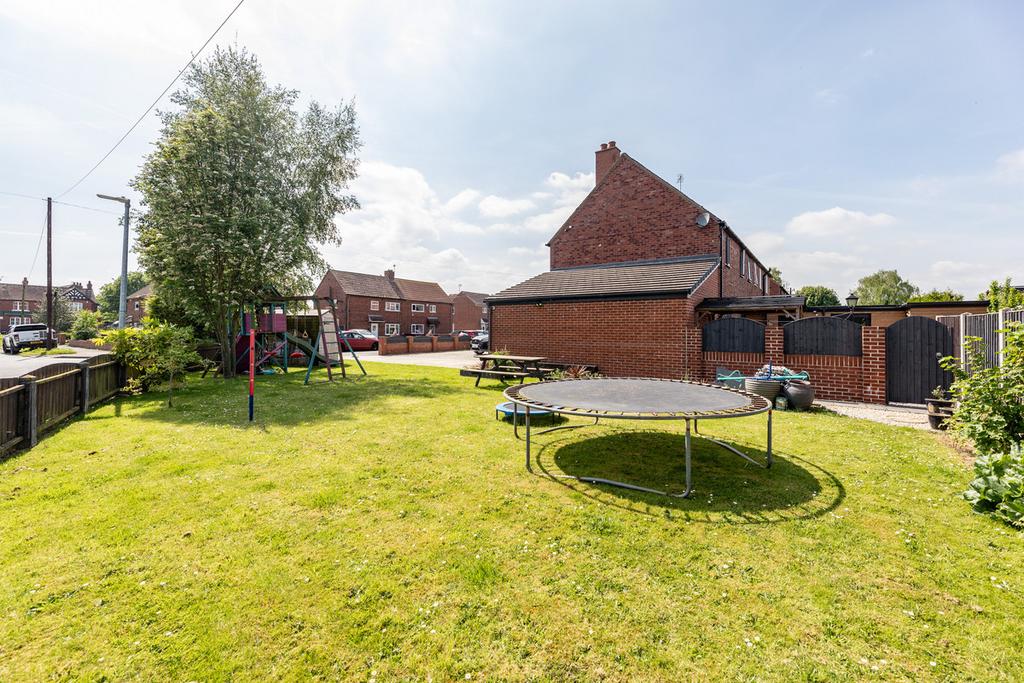 Fairfield, Rawcliffe Bridge, DN14 3 bed semidetached house for sale