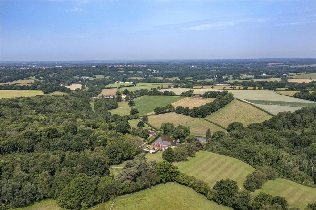 Aerial To North