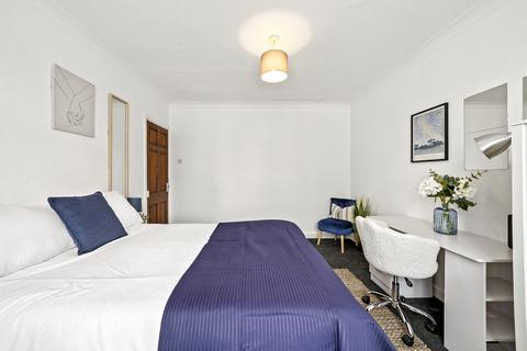 1 bedroom in a house share to rent, Courthope Road, Greenford UB6