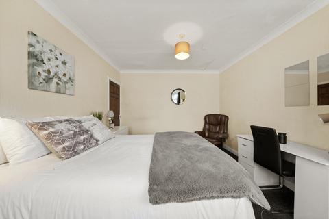 1 bedroom in a house share to rent, Courthope Road, Greenford UB6