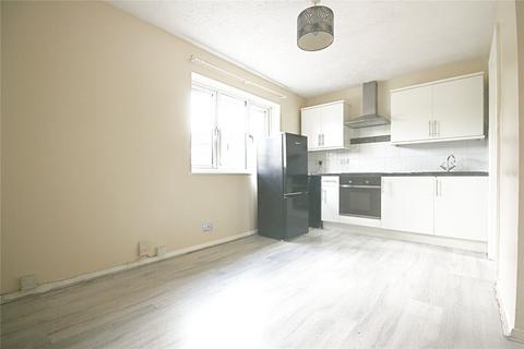 2 bedroom flat to rent, Friends Avenue, Cheshunt, Waltham Cross, Hertfordshire, EN8