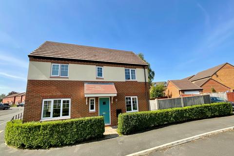 3 bedroom semi-detached house for sale, Sandpiper Drive, Stafford, ST16
