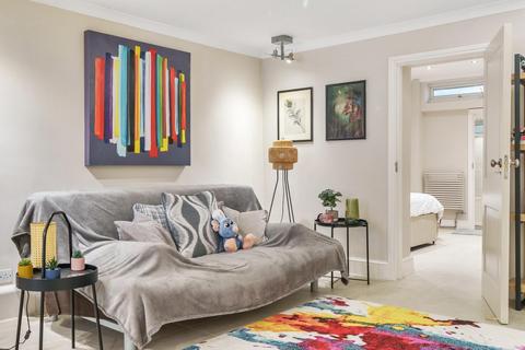 21a Devonshire Road, Chiswick, London, W4 2EX