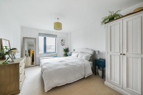 2 bedroom flat for sale, Boundaries Road, Balham