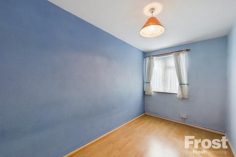2 bedroom maisonette to rent, Adelaide Road, Ashford, Surrey, TW15