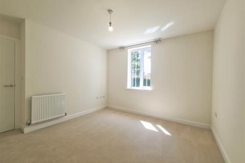 2 bedroom apartment to rent, Beaminster Avenue, Preston PR4