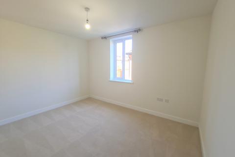 2 bedroom apartment to rent, Beaminster Avenue, Preston PR4