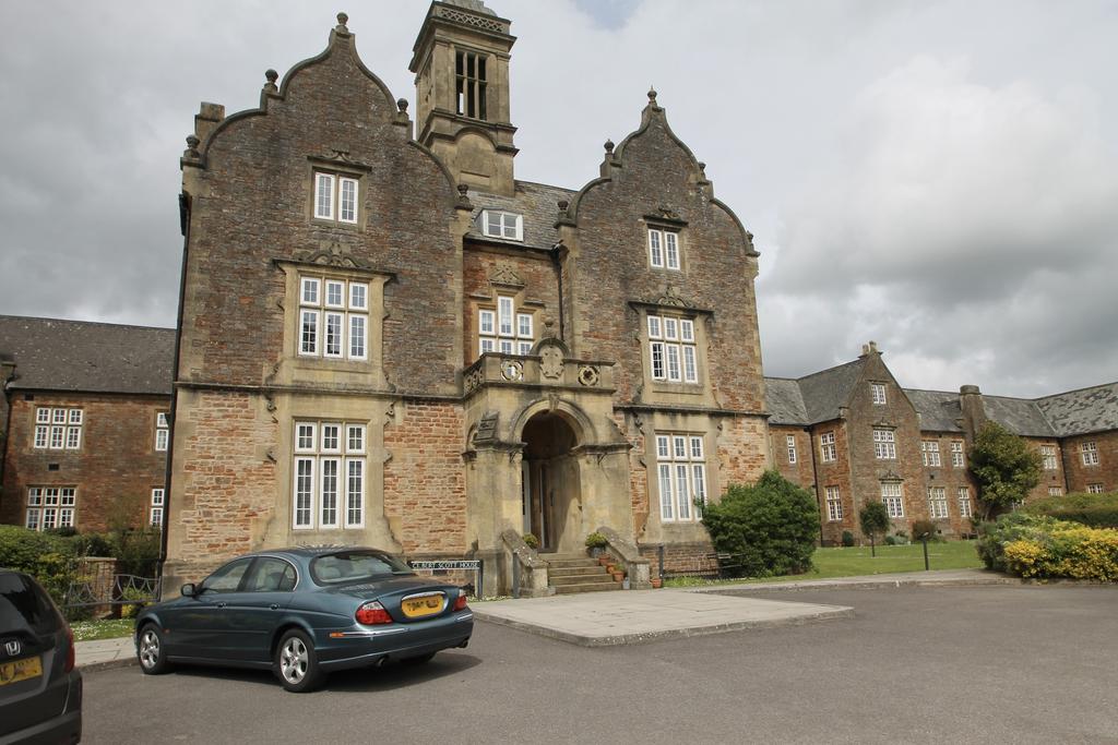 South Horrington, Wells 5 bed terraced house for sale £595,000