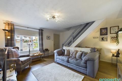 2 bedroom terraced house for sale, Woodlands Park, Thornliebank, East Renfrewshire, G46