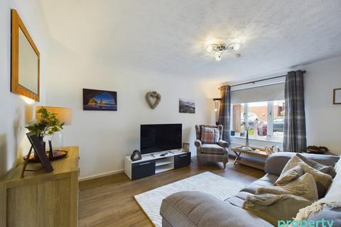 2 bedroom terraced house for sale, Woodlands Park, Thornliebank, East Renfrewshire, G46