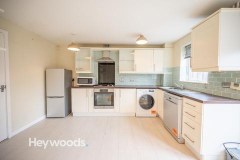 3 bedroom townhouse to rent, Valley View, Valley Heights, Newcastle-under-Lyme ST5