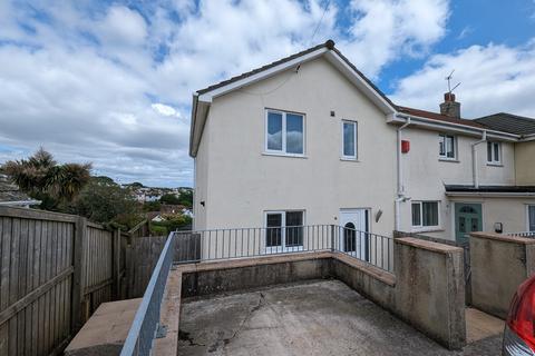 3 bedroom end of terrace house to rent, Tavis Road, Paignton, Devon