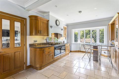 5 bedroom detached house for sale, London Road East, Amersham, Buckinghamshire, HP7