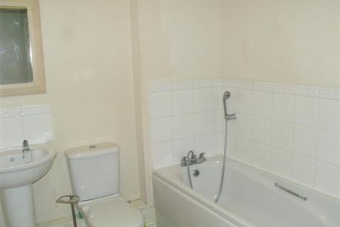 2 bedroom flat to rent, Demoiselle Crescent, Ravenswood, Ipswich, IP3