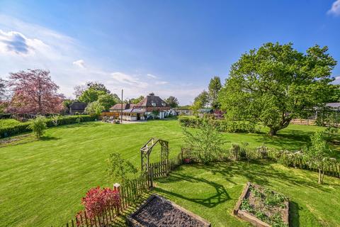 4 bedroom detached house for sale, Frith Road, Aldington, Ashford, Kent, TN25