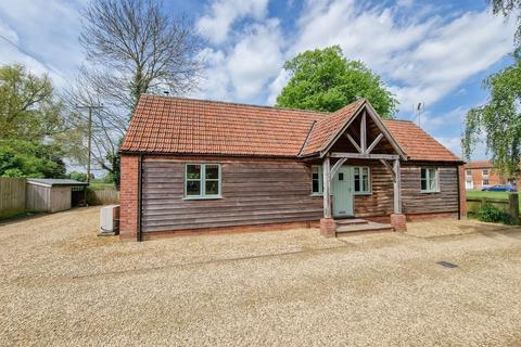 2 bedroom detached bungalow to rent, Lynn Road, West Rudham, King's Lynn, Norfolk, PE31
