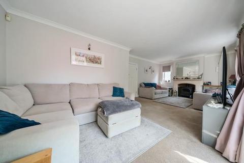 4 bedroom detached house for sale, Carterton,  Oxfordshire,  OX18