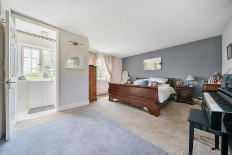33 Corbett Road, Carterton, OX18 3LG