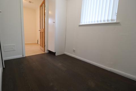1 bedroom flat to rent, Llwyn Deri Close, Bassaleg, Newport, NP10