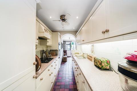 27 Bridge End, London, E17 4ER