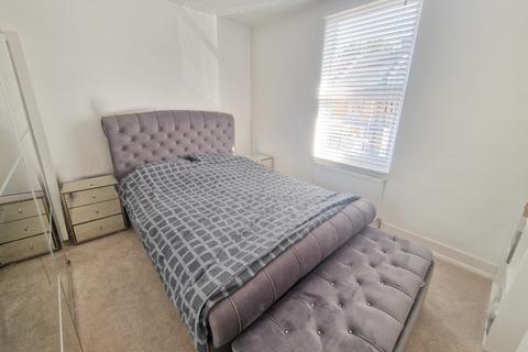 13 Suffolk Road, Gravesend, DA12 2SW