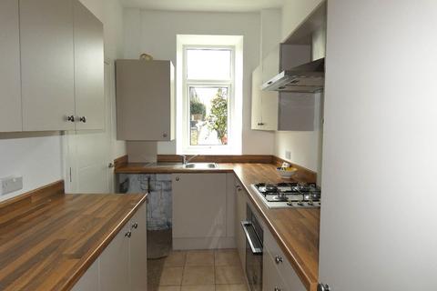 3 bedroom terraced house to rent, Morley, Leeds LS27