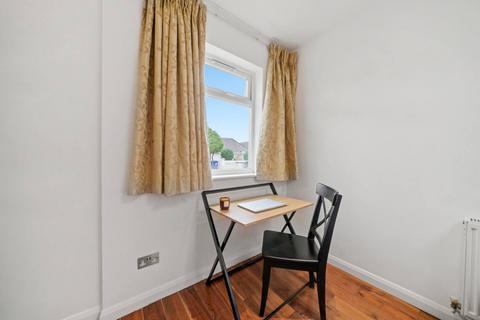 1 bedroom in a house share to rent, Lowfield Road, London W3