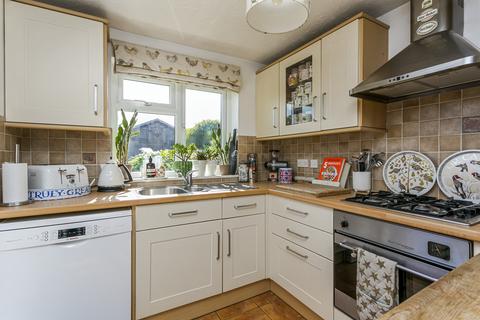 2 bedroom end of terrace house for sale, Cookham SL6