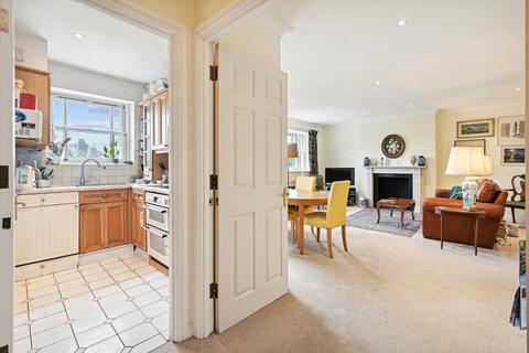 2 bedroom flat to rent, Flat , Royal Belgrave House, Hugh Street, London SW1V