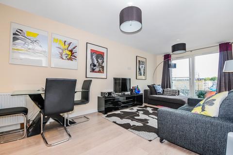 2 bedroom flat to rent, Park Road Crouch End N8
