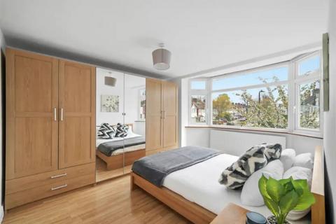 undefined, Cleveley Crescent, London W5