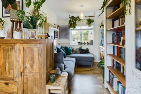 6 Washington Road, Bewbush, Crawley, RH11 6EJ